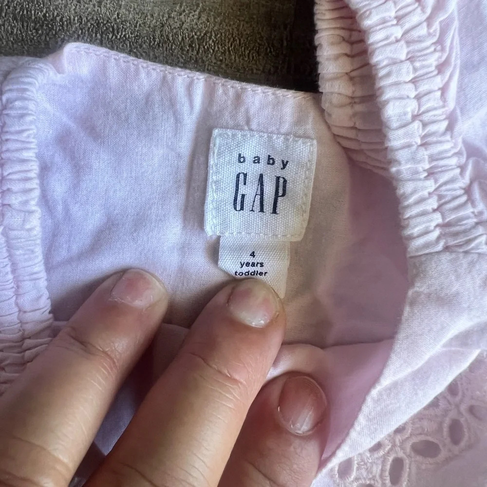 Gap kids Pink bush Eyelet Kids Dress size 4